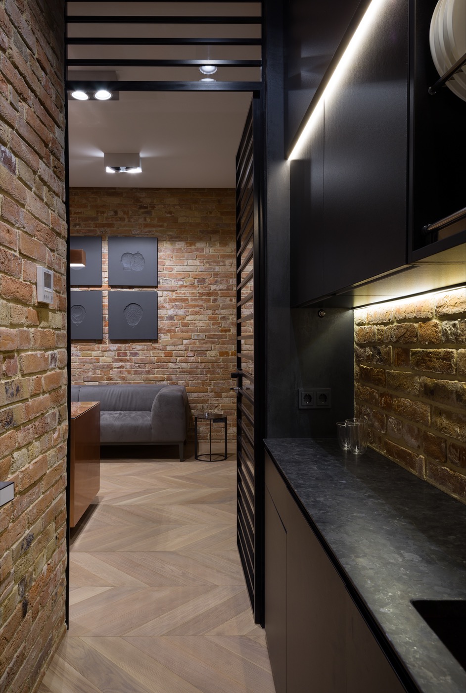 Minimalist Interiors: Why Less Actually Costs More